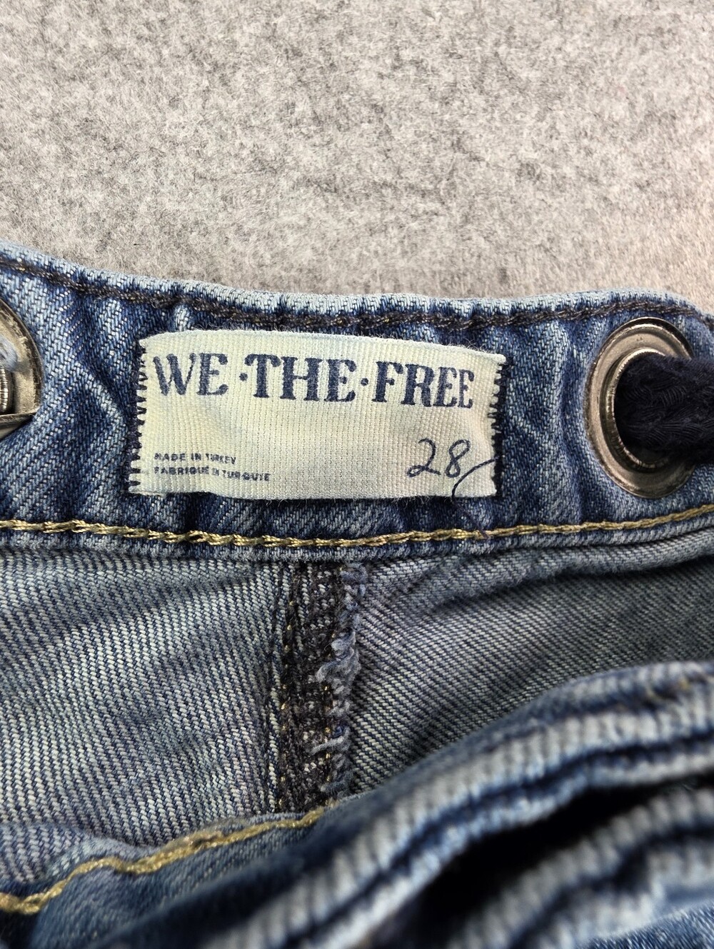 Free People We The Free Moxie Low Slung Pull-On Barrel Jeans Paint Splatter 28 - Picture 2 of 8